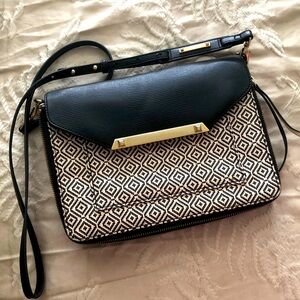 Stella & Dot Tia Cross Body Bag